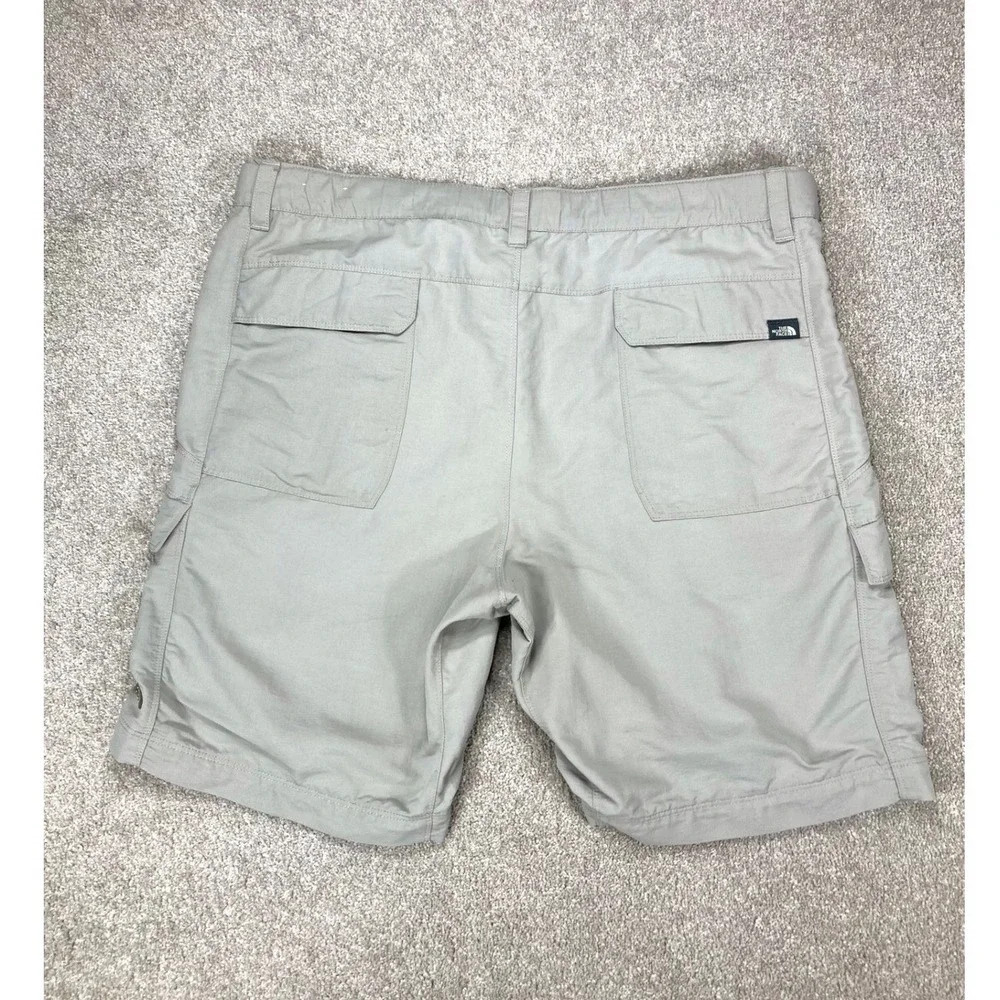The North Face Cargo Hiking Shorts Mens Sz L Tan Utility Outdoor Gorpcore Travel